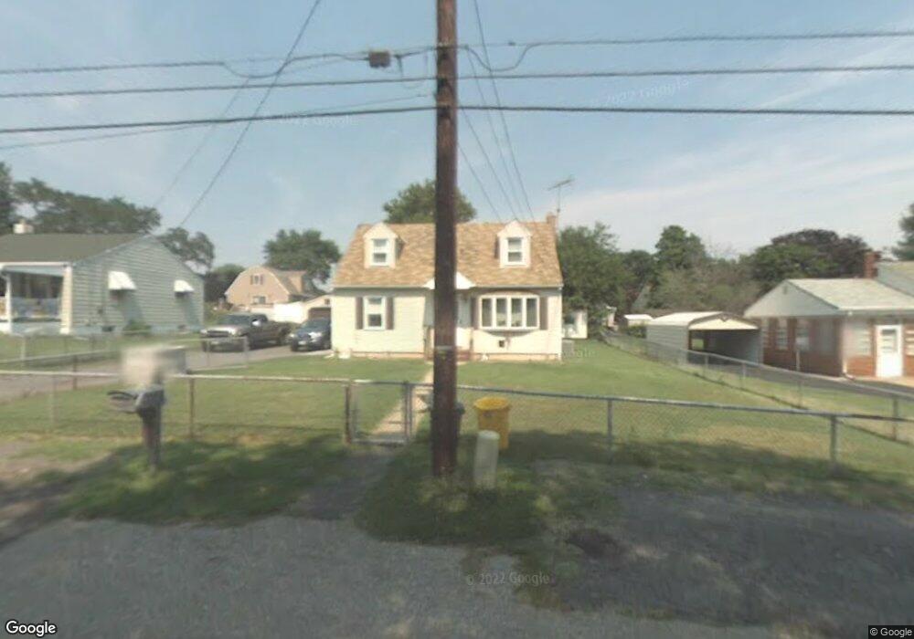 8201 Highpoint Rd, Clearwater Beach, MD 21226 - photo 1