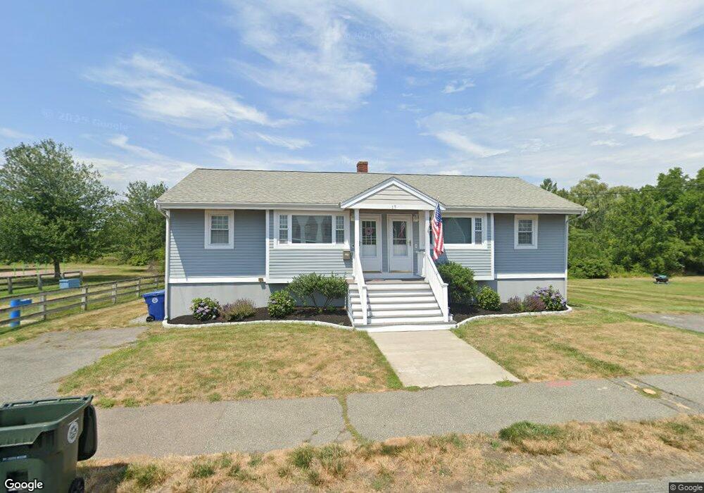 17 Bradstreet Ave, Danvers, MA 01923 - photo 1