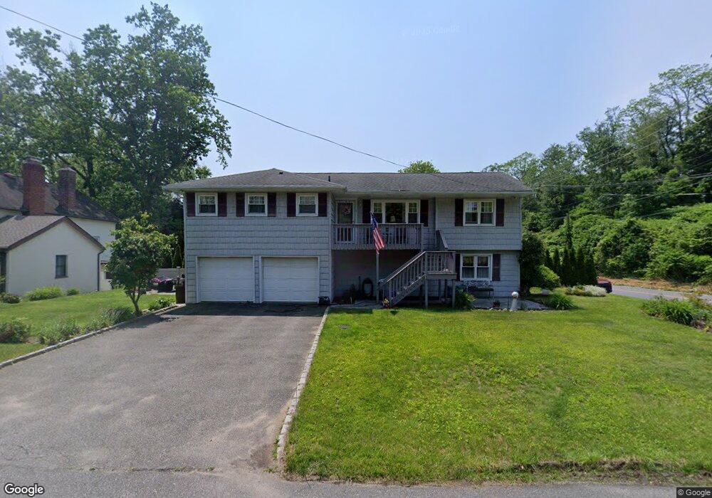 1 Woodmere Ave, Glenwood Landing, NY 11547 - photo 1