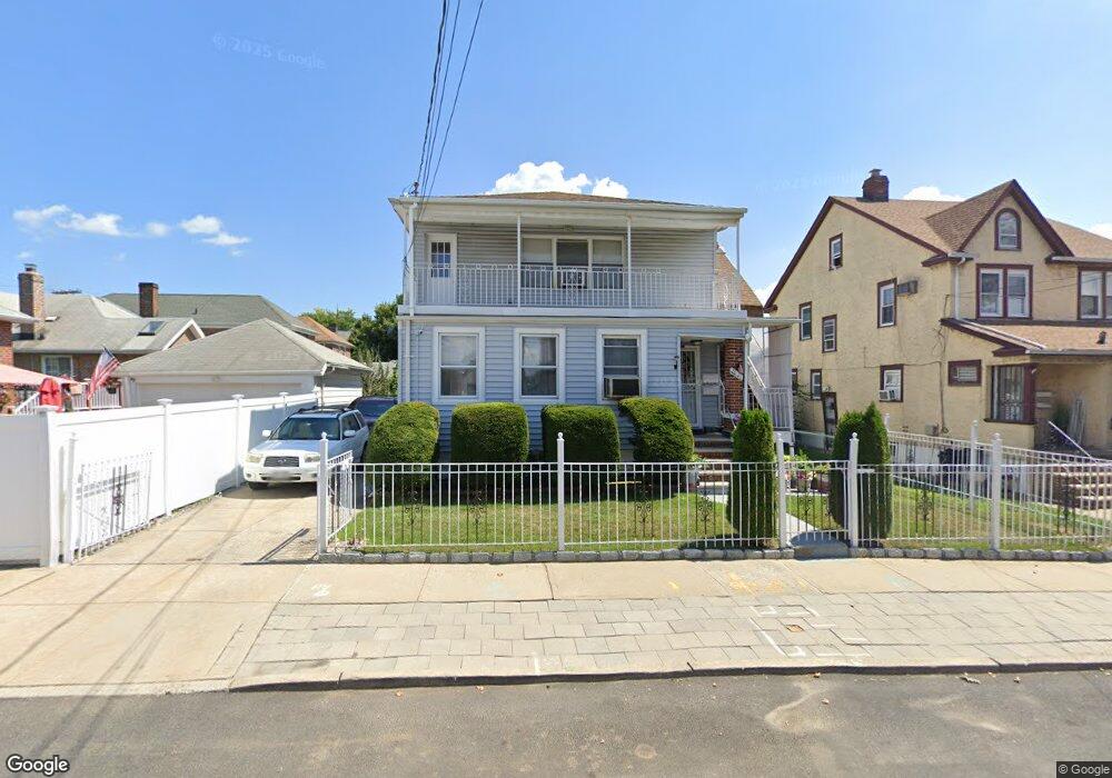 20-11 147th St, Whitestone, NY 11357 - photo 1