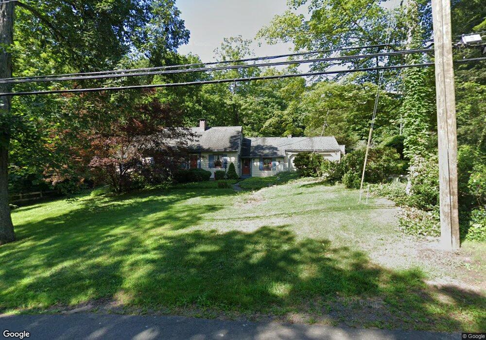 2952 Long Hill Rd, Guilford, CT 06437 - photo 1