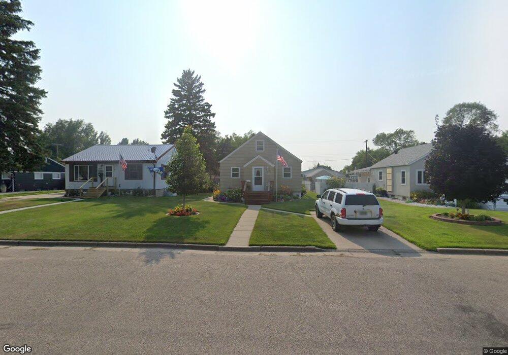 1210 9th Ave SE, Jamestown, ND 58401 - photo 1