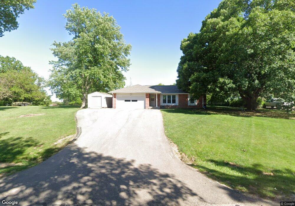 5923 SW 57th St, Topeka, KS 66610 - photo 1