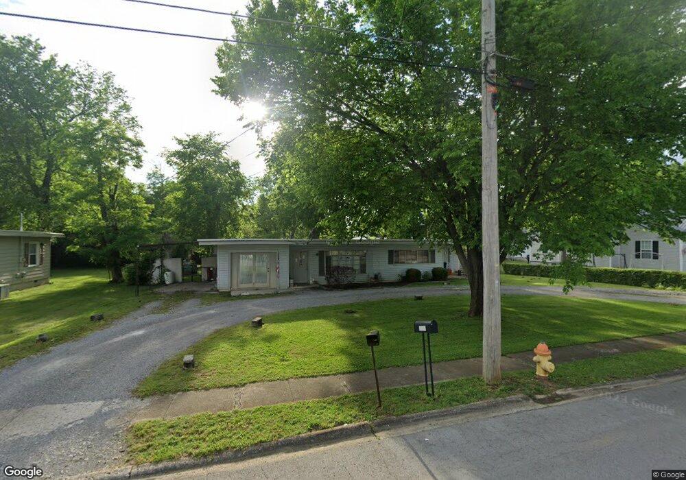 725 Alton Ave, Shelbyville, TN 37160 - photo 1