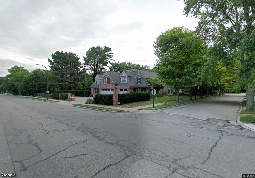 42 Waverly Ln, Grosse Pointe Farms, MI 48236 - photo 1