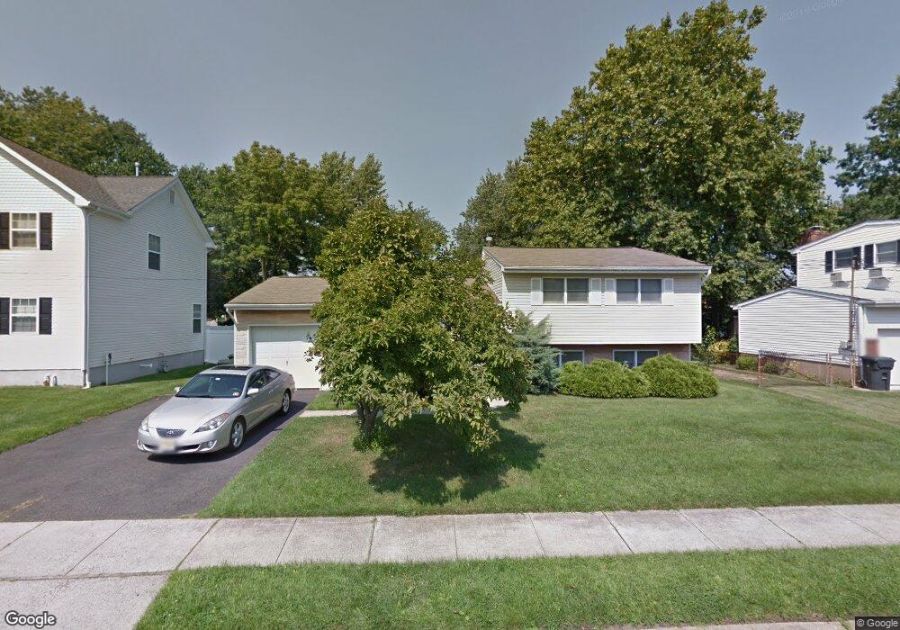 28 Annapolis Dr, Hazlet, NJ 07730 - photo 1