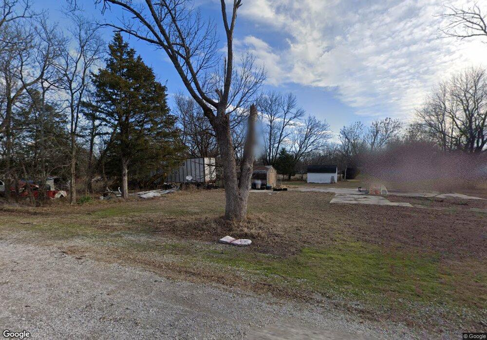 2604 Osage St, Parsons, KS 67357 - photo 1
