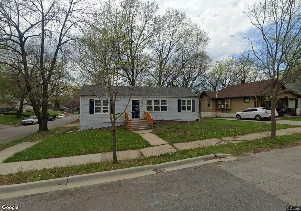 3519 E 68th St, Kansas City, MO 64132 - photo 1