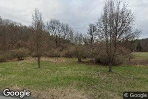 105 Labarr Ln, Matamoras, PA 18336