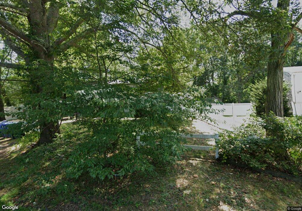 24 Greenwood Dr, Wakefield, RI 02879 - photo 1