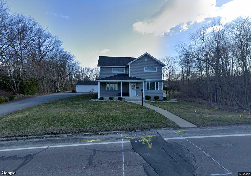 979 E Drinker St, Dunmore, PA 18512 - photo 1