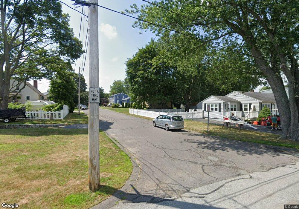 4 Elizabeth Ave, Beverly, MA 01915 - photo 1