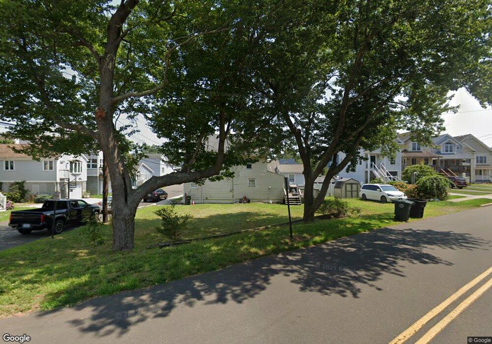 14 Sperry St, Milford, CT 06460 - photo 1