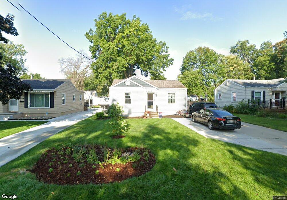 2320 48th St, Des Moines, IA 50310 - photo 1