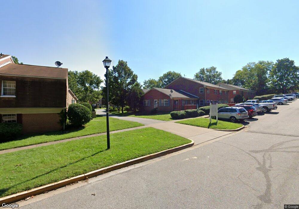 9751 Hagel Cir unit E, Lorton, VA 22079 - photo 1