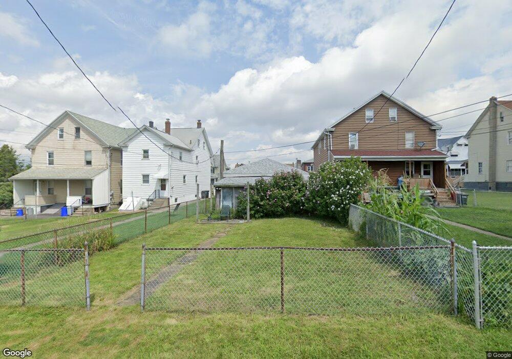 210 Carleton Ave, Hazleton, PA 18201 - photo 1