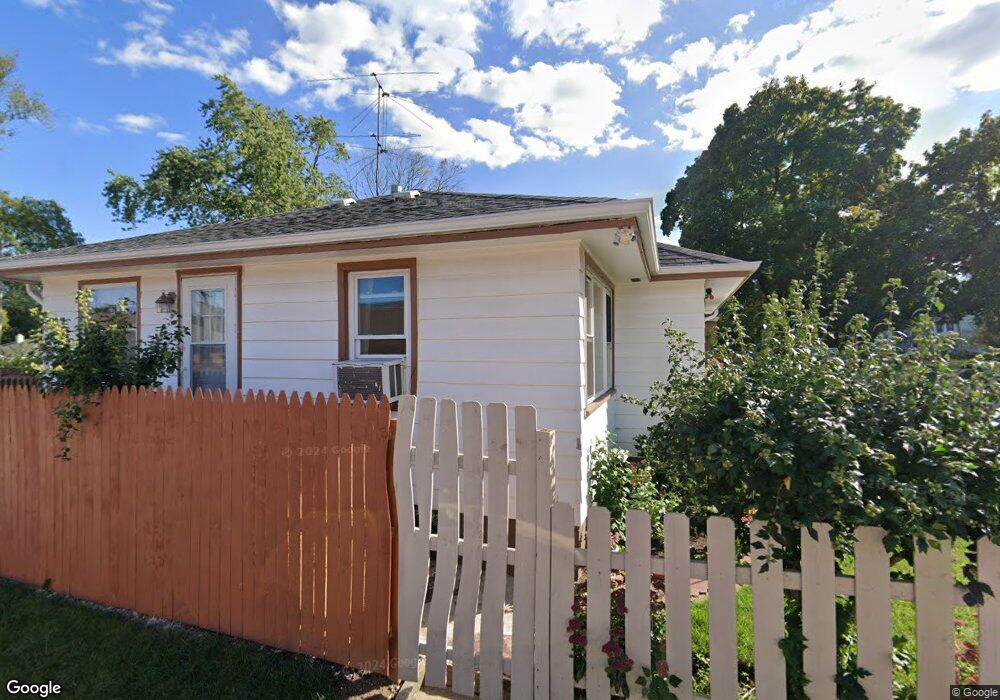 639 Lorraine Ave, Waukegan, IL 60085 - photo 1