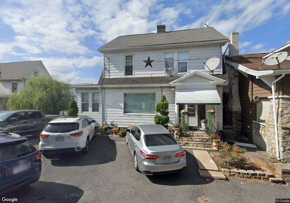 533 W 5th St, Hazleton, PA 18201 - photo 1