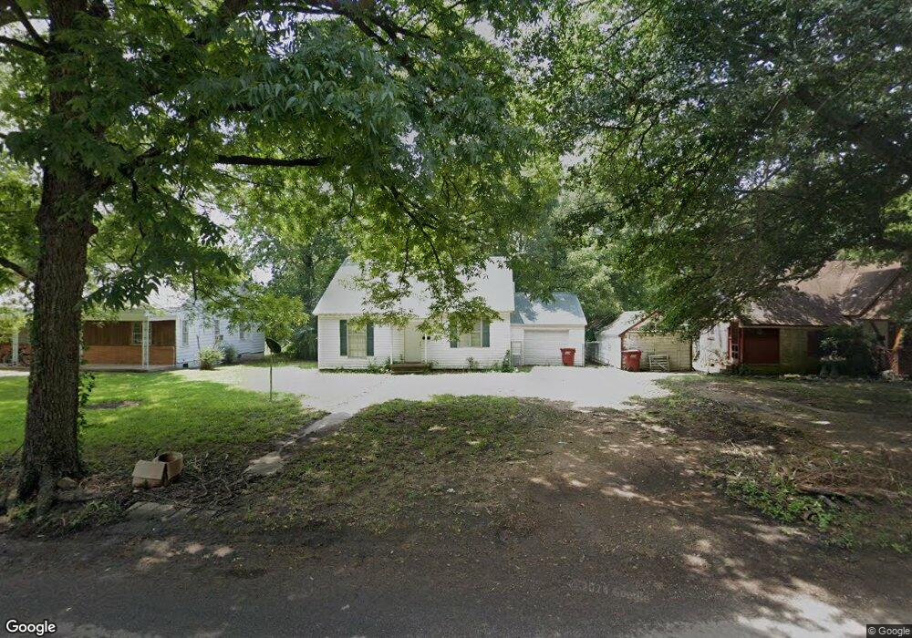 1010 E Jefferson St, Hugo, OK 74743 - photo 1