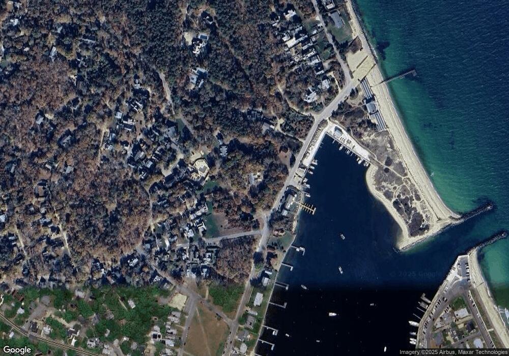 209 Massachusetts Ave, Vineyard Haven, MA 02568 - photo 1