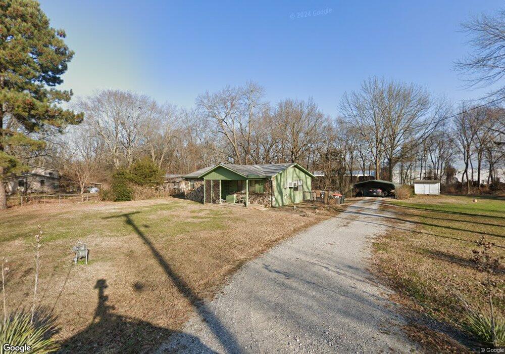 2232 Harris Dr, Fayetteville, AR 72701 - photo 1