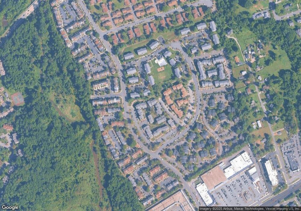 8600 Village Way unit 4, Alexandria, VA 22309 - photo 1