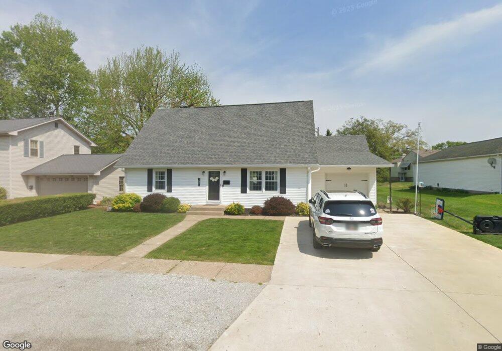 1504 Kenilworth Ave, Coshocton, OH 43812 - photo 1