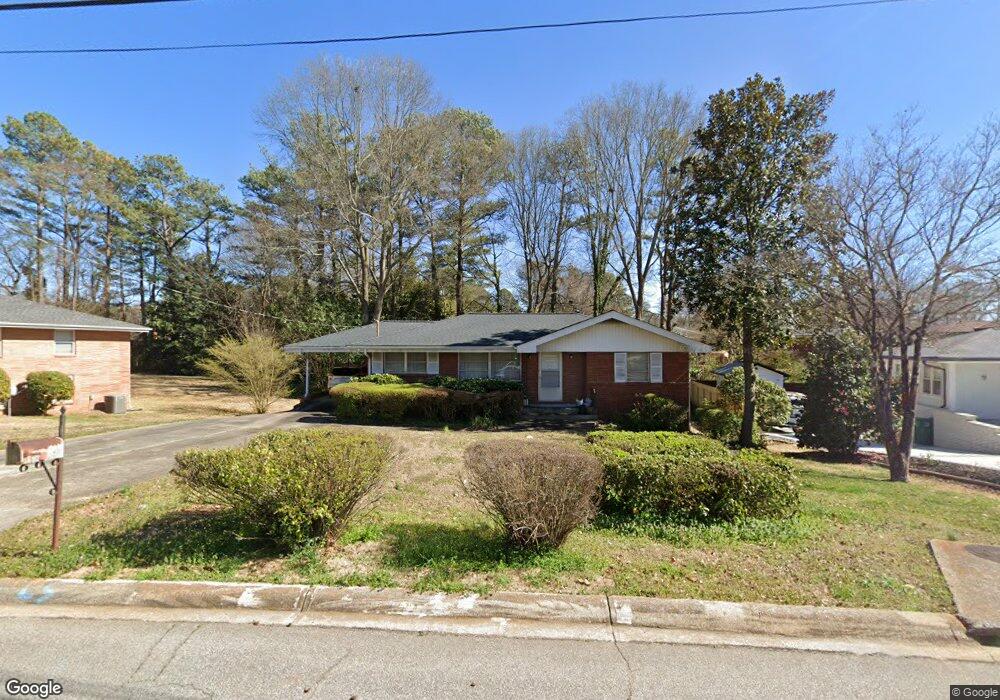 930 Lake Ct SE, Smyrna, GA 30082 - photo 1