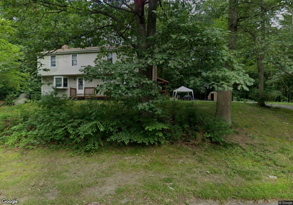 31 Cross Rd, Uxbridge, MA 01569 - photo 1