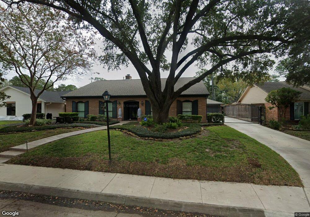 10007 Briar Rose Dr, Houston, TX 77042 - photo 1