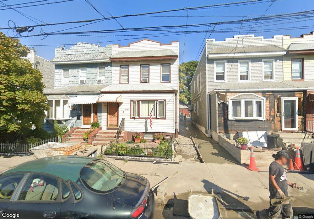 6237 60th Rd, Maspeth, NY 11378 - photo 1