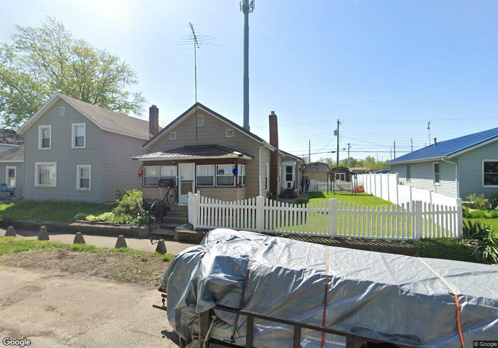 923 Pearl St, Elkhart, IN 46516 - photo 1