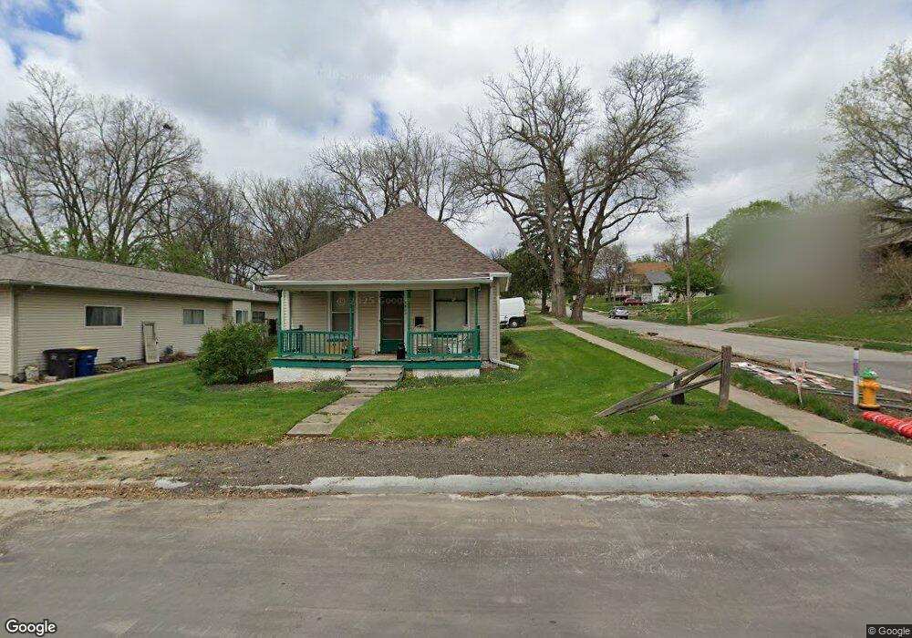 3903 Pleasant St, Des Moines, IA 50312 - photo 1