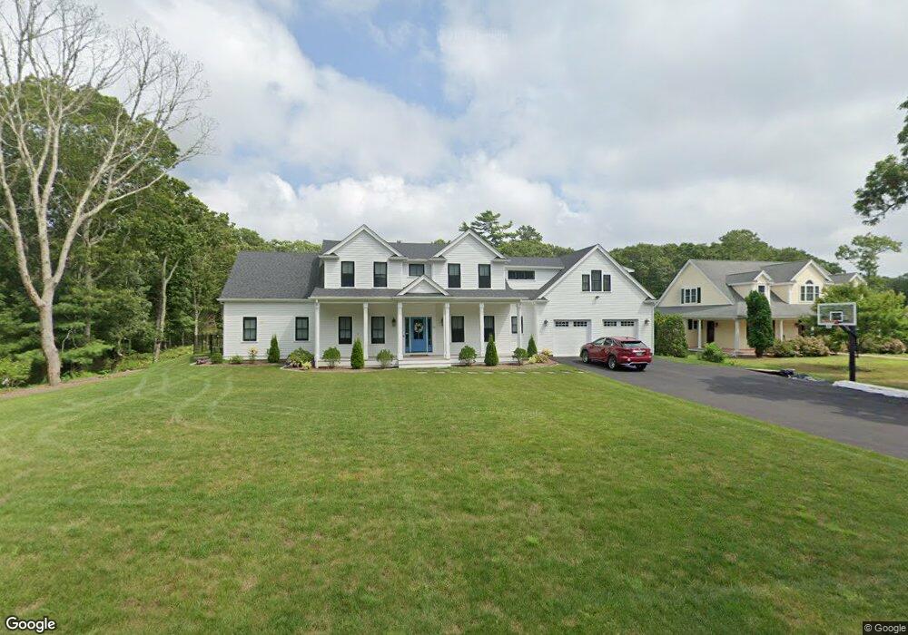 30 Trumbull Rd, East Falmouth, MA 2536 - photo 1