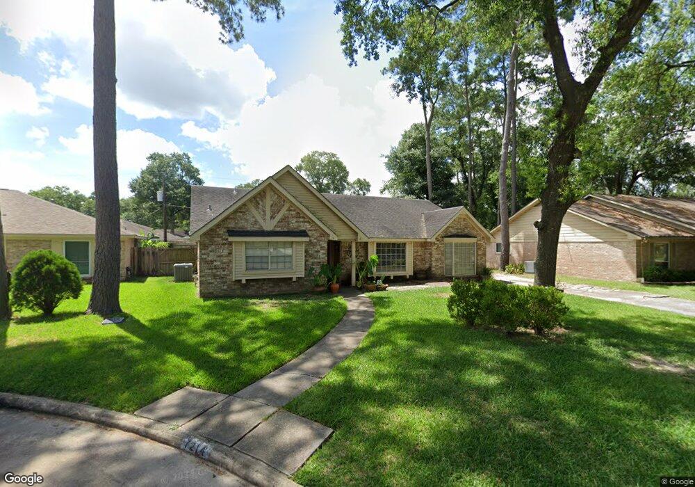 7214 Bayou Oaks Dr, Houston, TX 77088 - photo 1