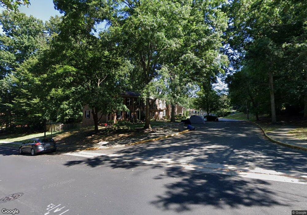 6438 Shannon Station Ct, Springfield, VA 22152 - photo 1