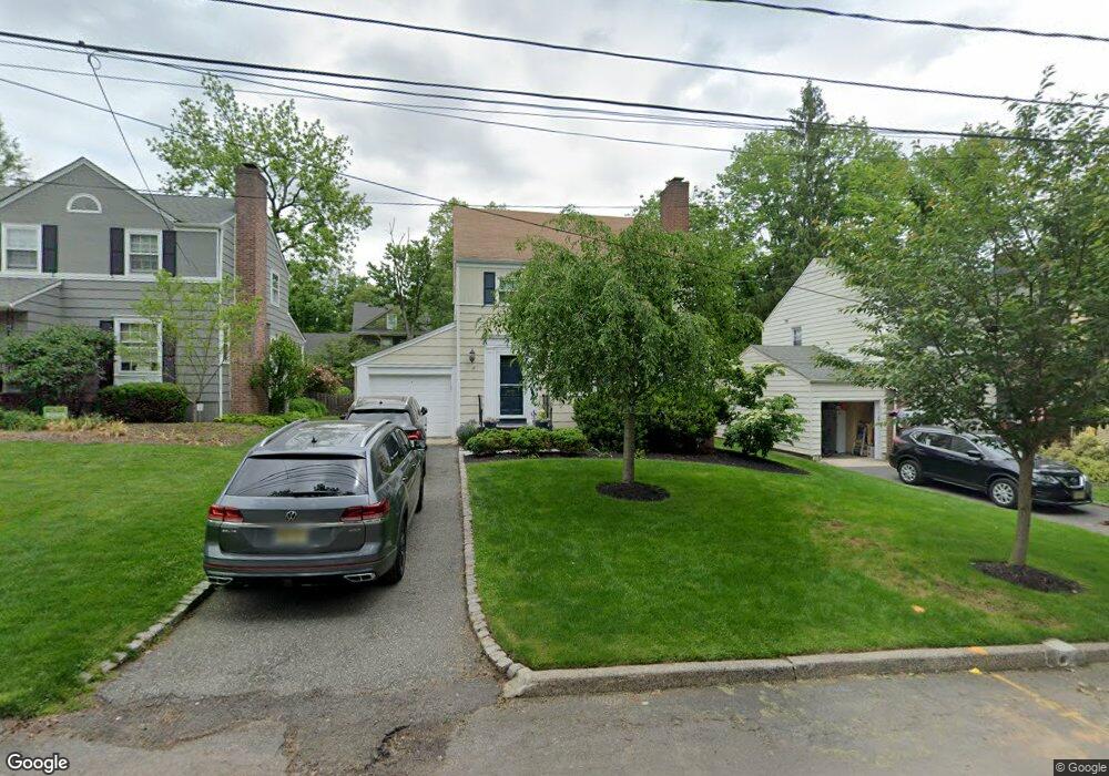 12 Carleton Ct, Maplewood, NJ 07040 - photo 1