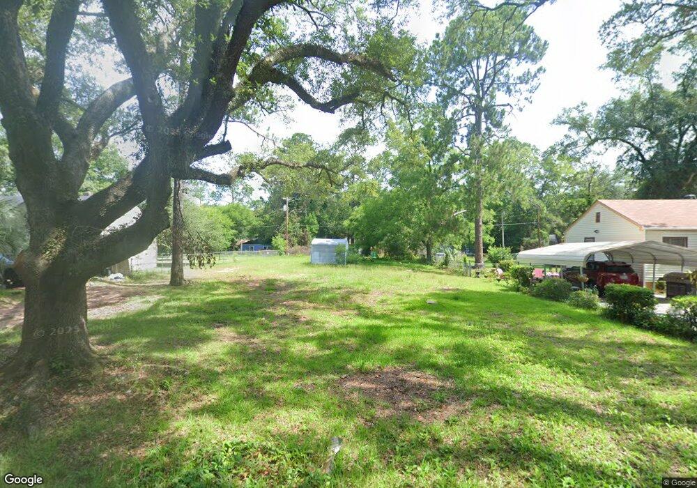 1305 Edgerly Ave, Albany, GA 31707 - photo 1