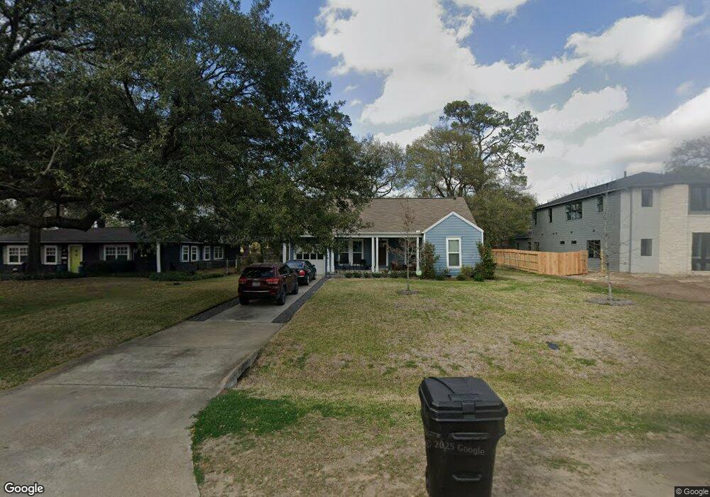818 W 31st St, Houston, TX 77018 - photo 1