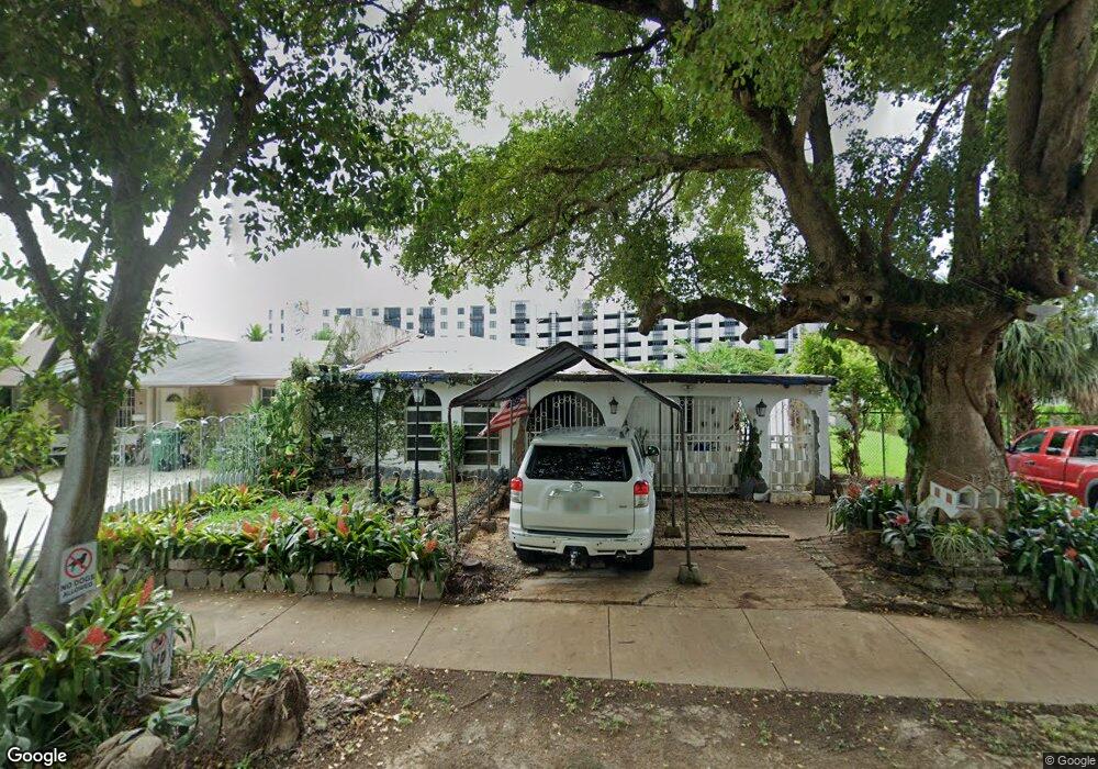 4302 SW 68th Ct, Miami, FL 33155 - photo 1