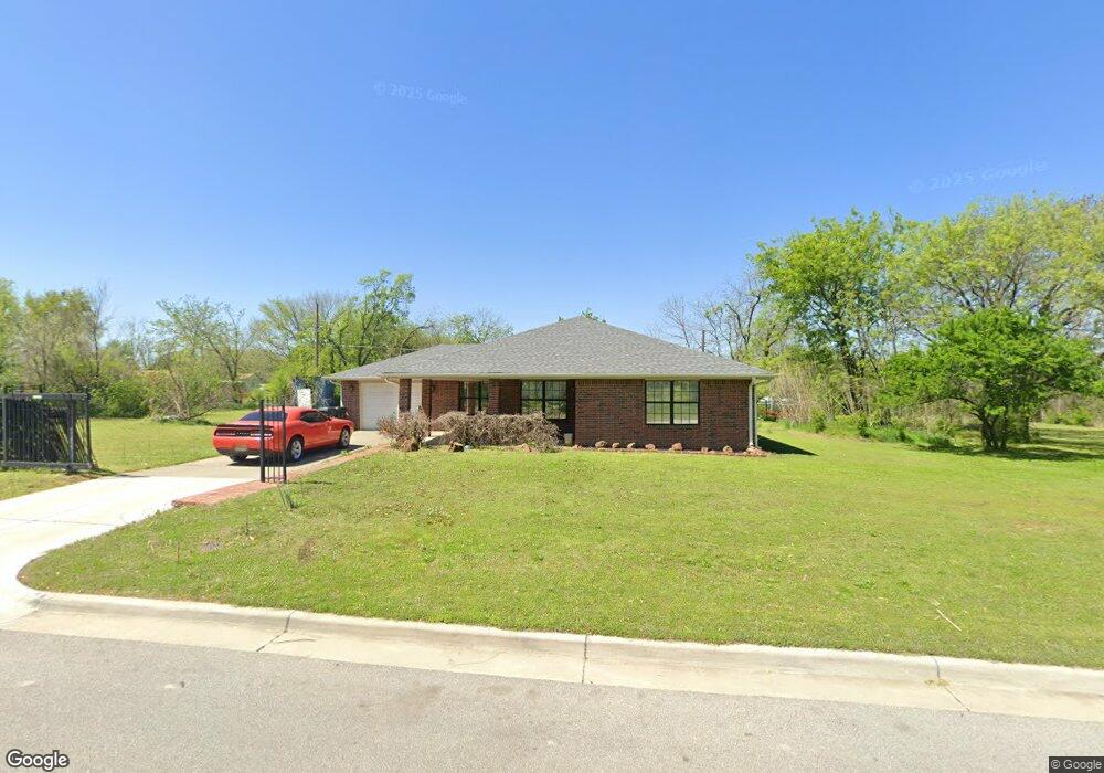 714 N Hickory St, Sapulpa, OK 74066 - photo 1