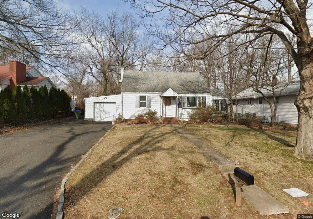 32 Tower Rd, Edison, NJ 08820 - photo 1
