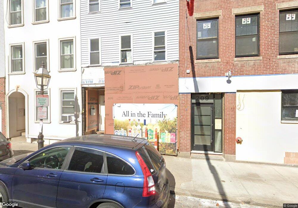 211 Endicott St unit 2, Boston, MA 02113 - photo 1