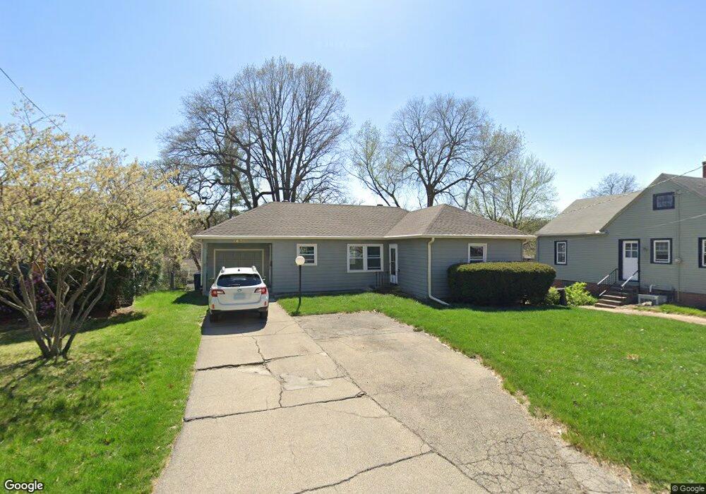 1638 Northwest Dr, Des Moines, IA 50310 - photo 1