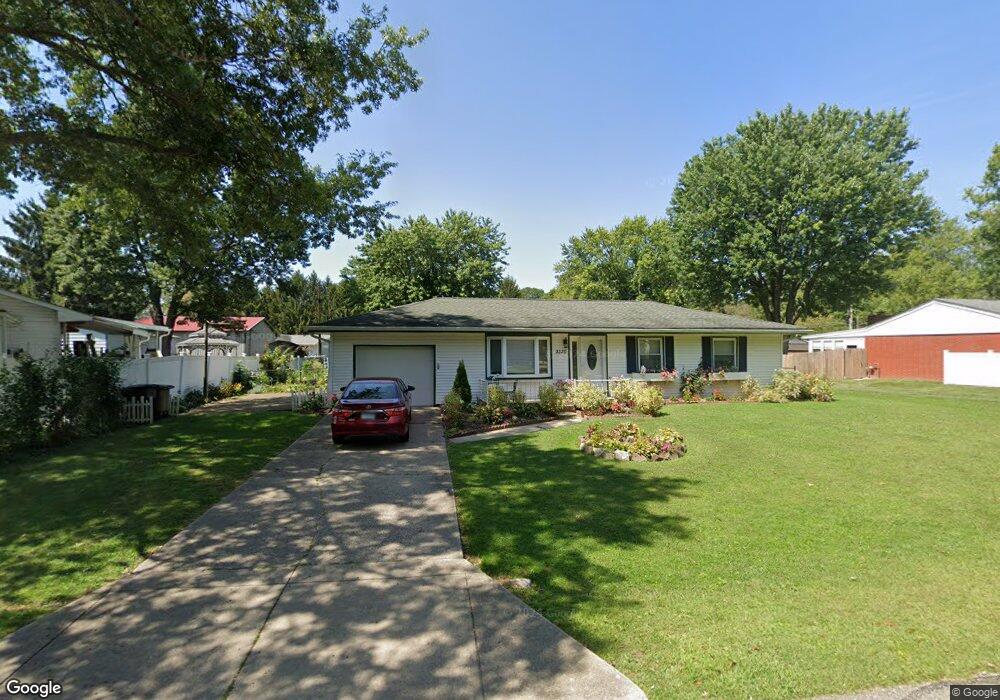 3320 Carolina St, Columbus, IN 47203 - photo 1