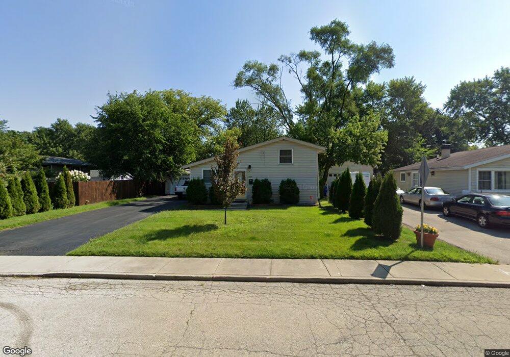 1309 Sacramento Dr, Carpentersville, IL 60110 - photo 1