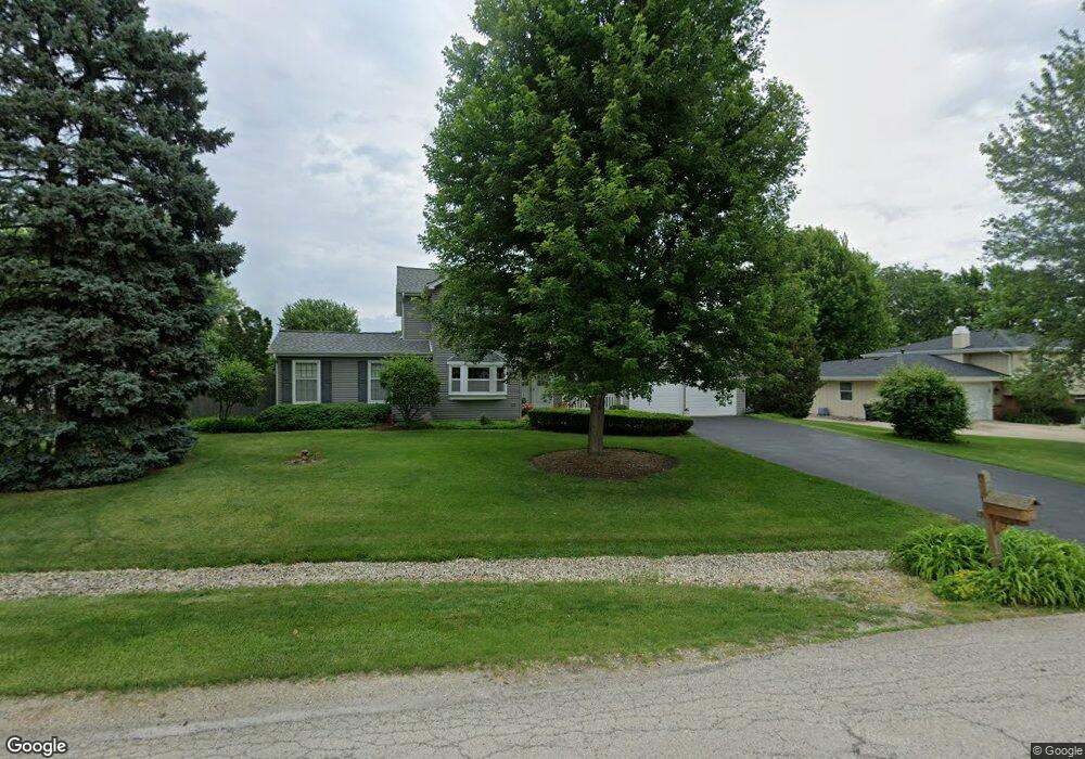 11S725 Schillinger Dr, Naperville, IL 60564 - photo 1