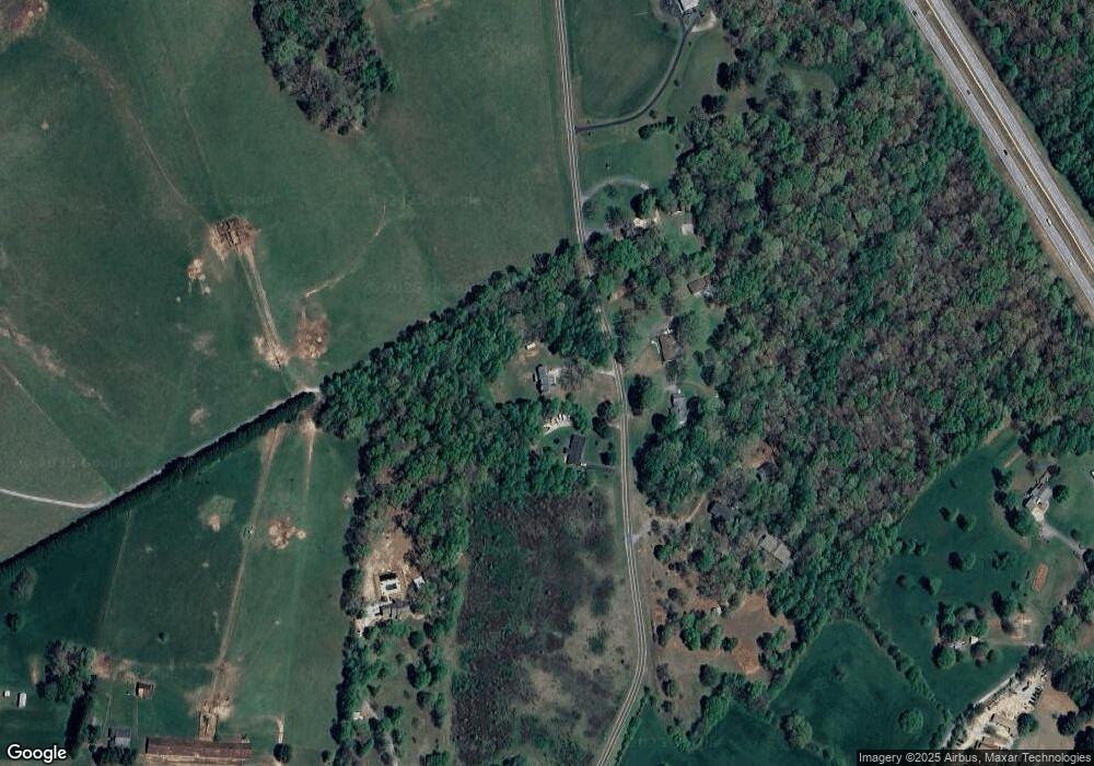 489 S Cobb Rd, Mount Airy, GA 30563 - photo 1