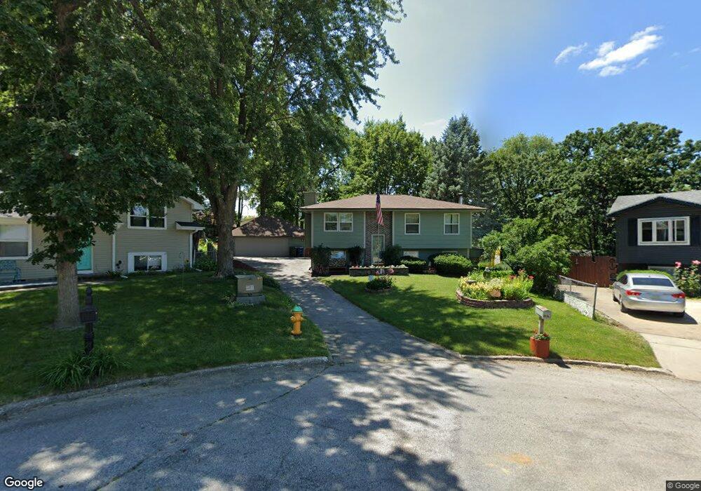 1813 Glenwood Cir, Des Moines, IA 50320 - photo 1