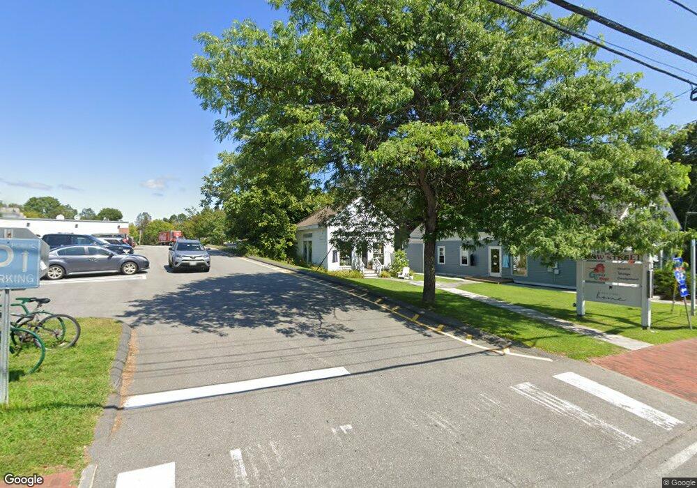 25 Bow St, Freeport, ME 04032 - photo 1